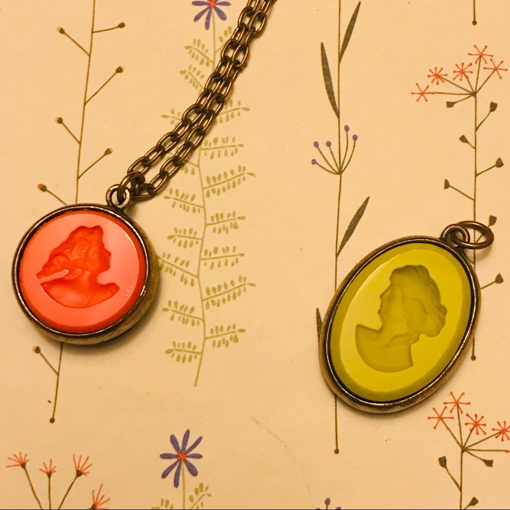 Anthro hue-kissed cameo necklace w/ bonus pendant